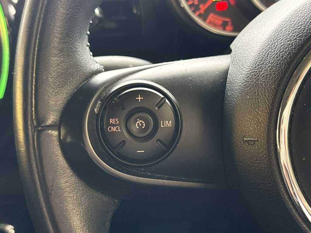 Mini Clubman 1.5 Cooper Exclusive 6Dr Silver #25