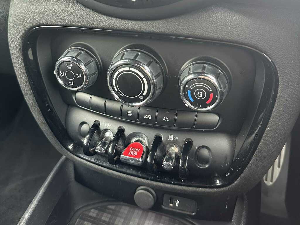 Mini Clubman 1.5 Cooper Classic 6Dr Red #10