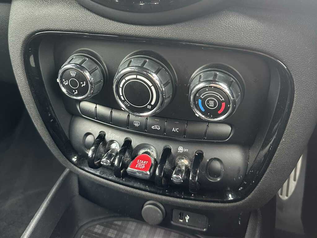 Mini Clubman 1.5 Cooper Classic 6Dr Red #14