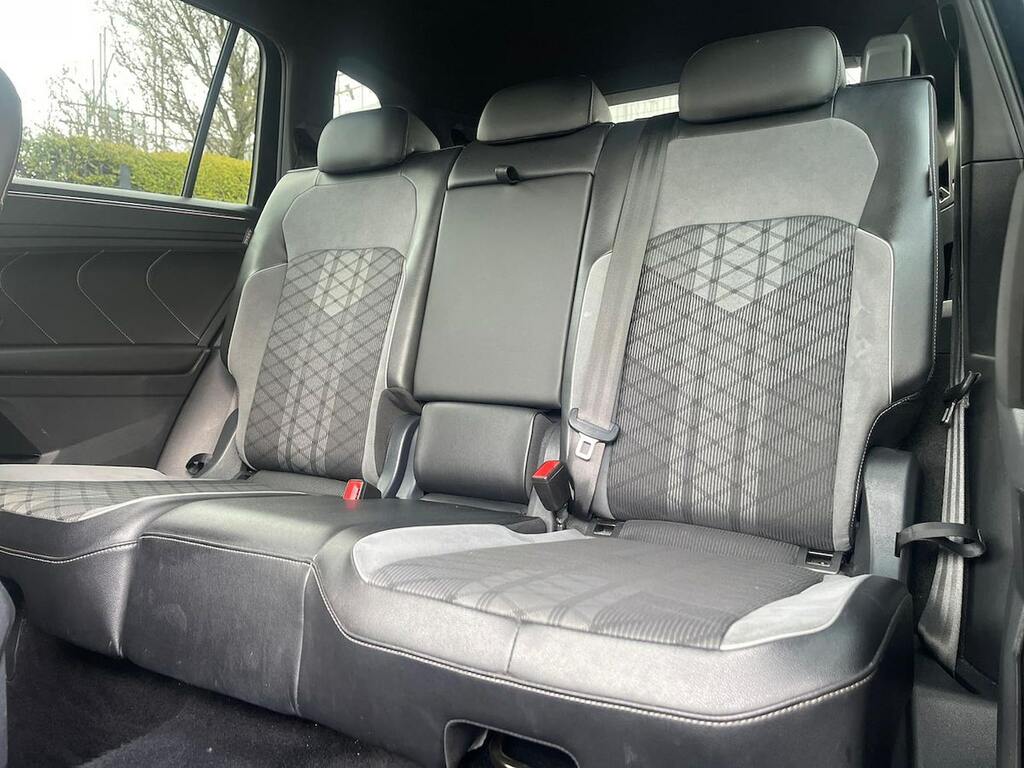 Volkswagen Tiguan Allspace 1.5 Tsi R-line Dsg 2024 White #16