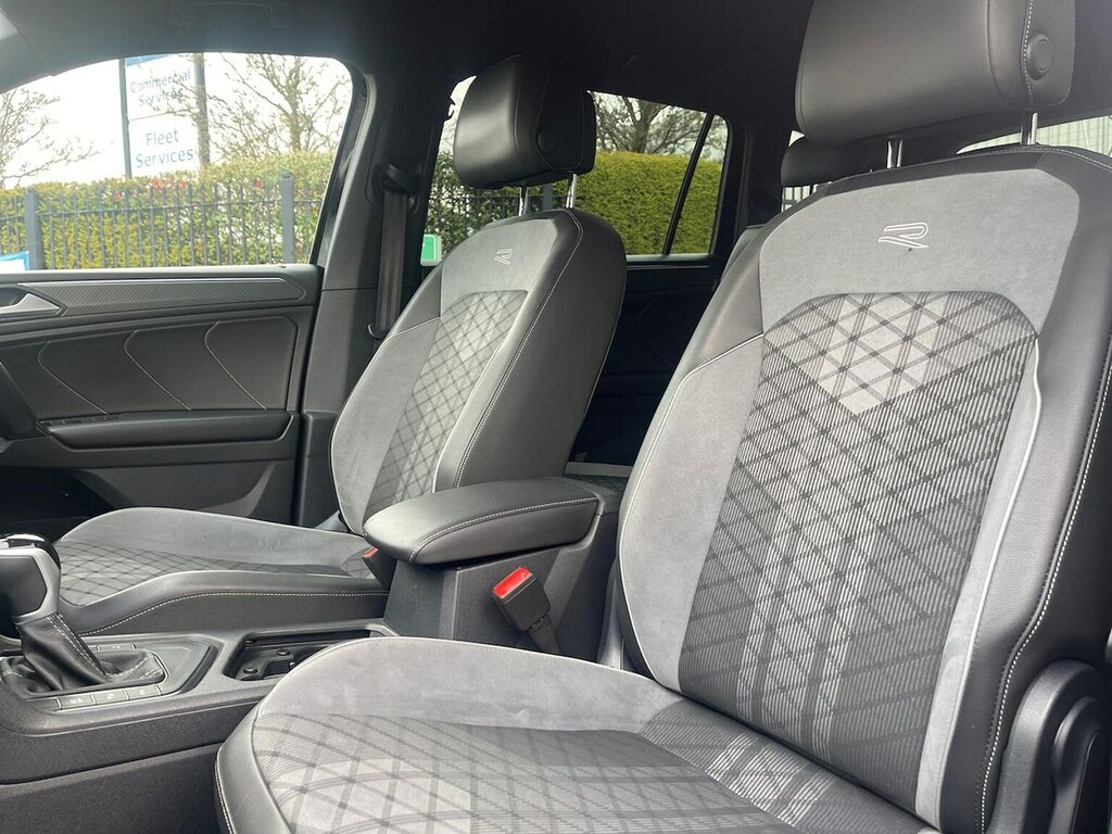 Volkswagen Tiguan Allspace 1.5 Tsi R-line Dsg 2024 White #32