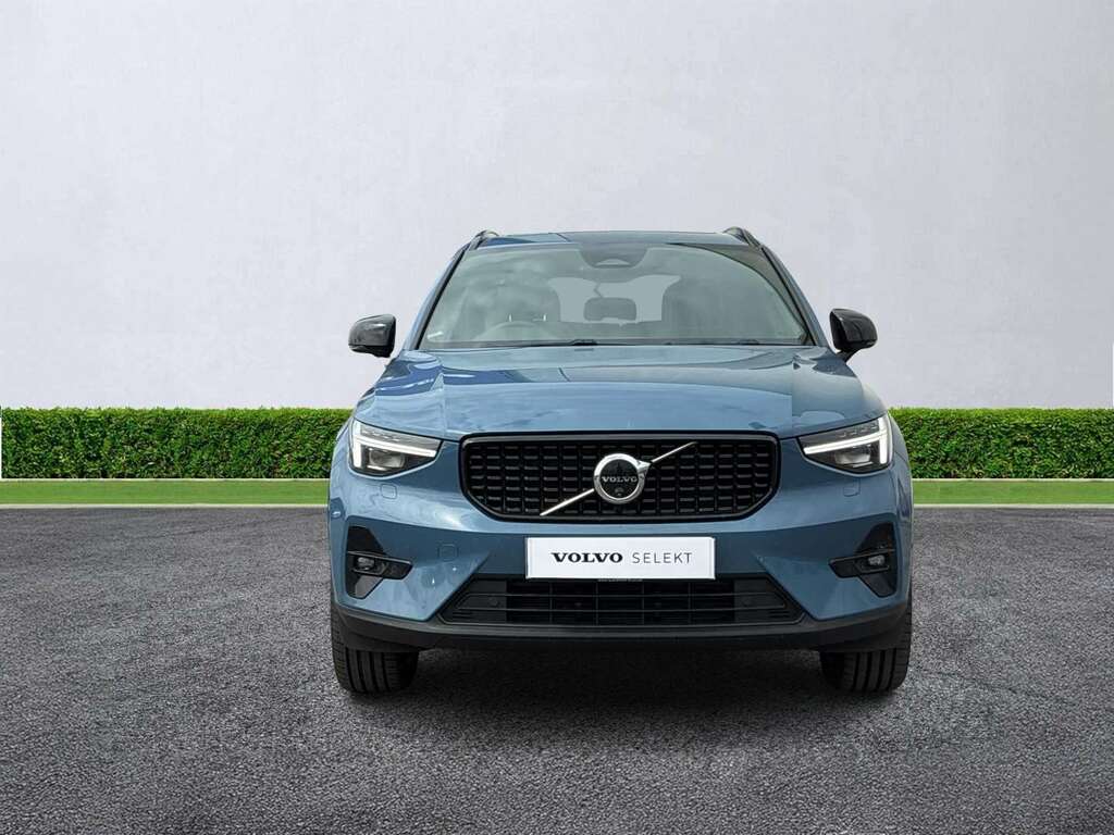 Volvo XC40 2.0 B4p Ultimate Dark SH24BPE Blue #2