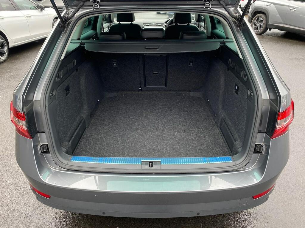 Skoda Superb 1.5 Tsi E-tec Se Technology Dsg Black #18