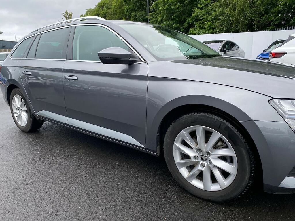 Skoda Superb 1.5 Tsi E-tec Se Technology Dsg Black #41