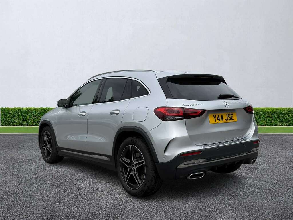 Mercedes-Benz GLA Class Gla 220D 4Matic Amg Line Executive Silver #5
