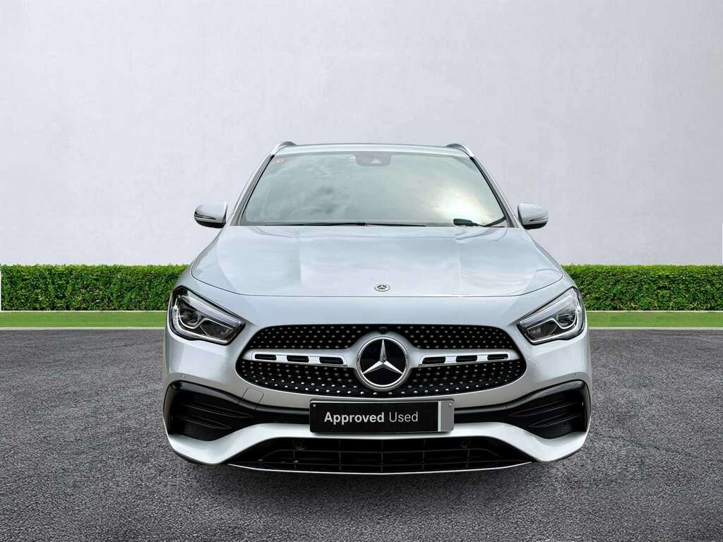Mercedes-Benz GLA Class Gla 220D 4Matic Amg Line Executive Silver #2