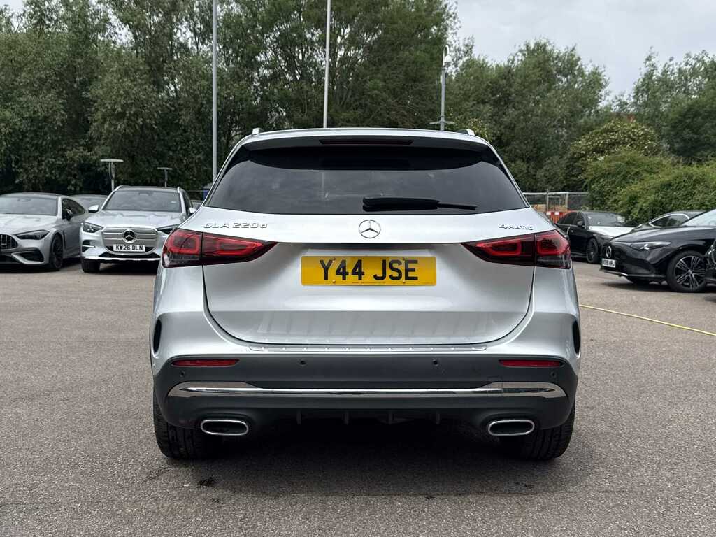 Mercedes-Benz GLA Class Gla 220D 4Matic Amg Line Executive Silver #6