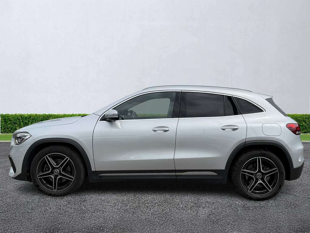 Mercedes-Benz GLA Class Gla 220D 4Matic Amg Line Executive Silver #4