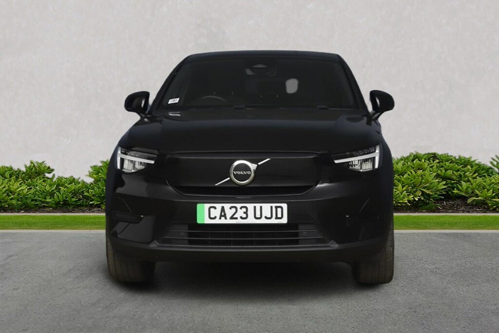 Volvo C40 Recharge 69Kwh Core Suv 231 Ps Black #4