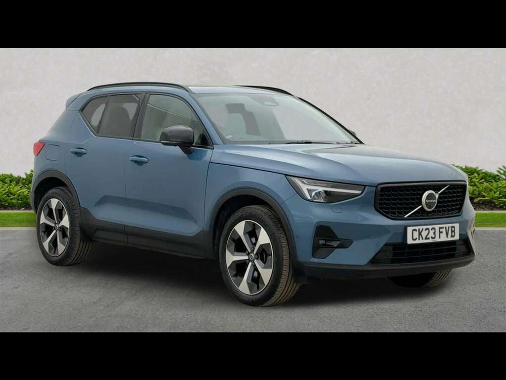 Volvo XC40 2.0 B4p Ultimate Dark Blue
