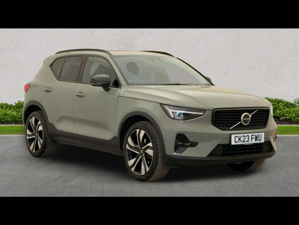 Volvo XC40 2.0 B4p Ultimate Dark Green