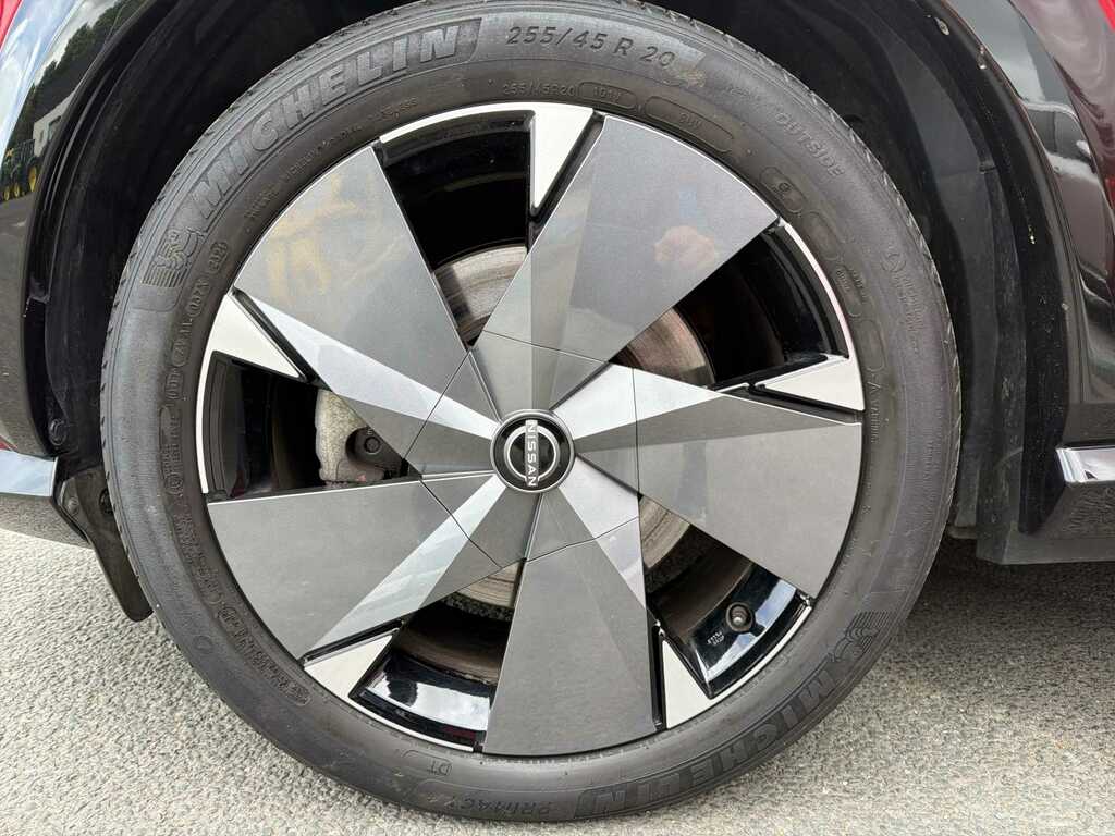 Nissan Ariya 178Kw Evolve 87Kwh 22Kwch Red #6