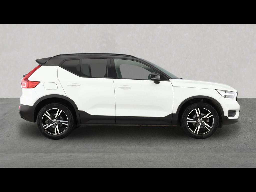 Volvo XC40 1.5 T3 163 R Design Geartronic FV71TVN White #6