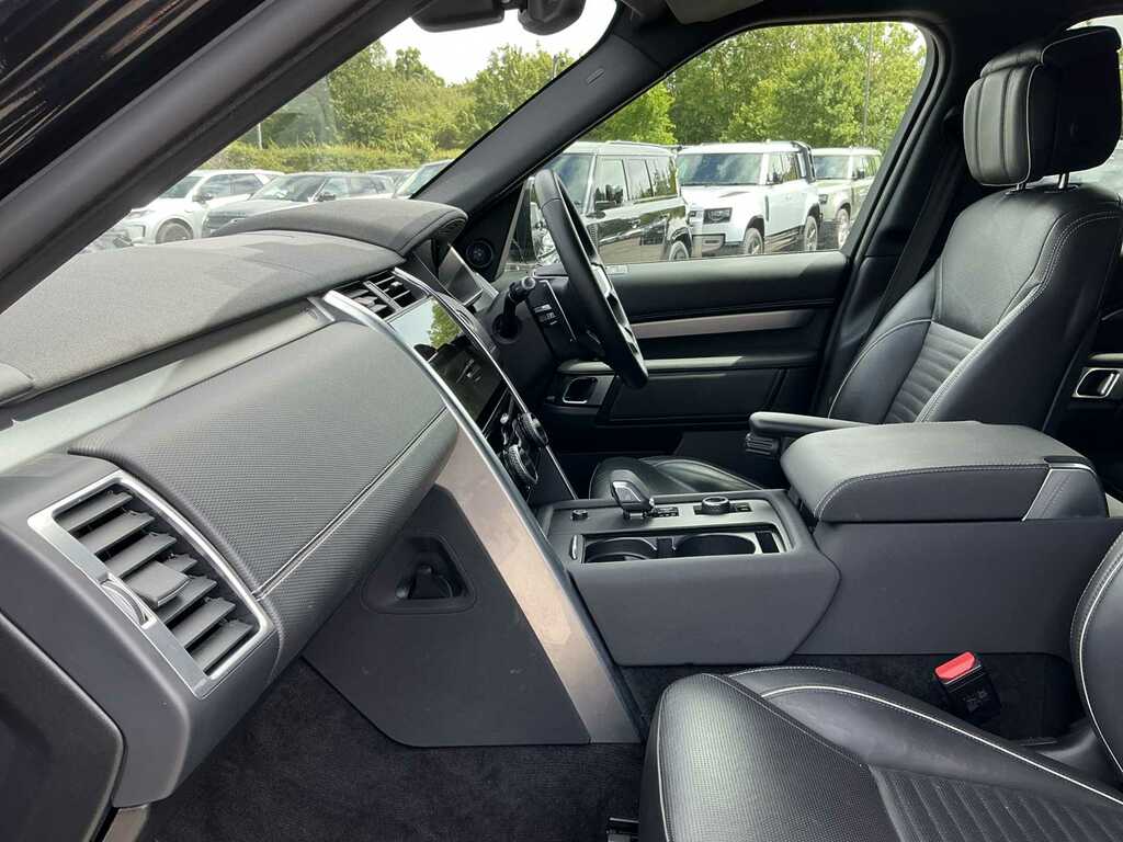 Land Rover Discovery 3.0 D300 R-dynamic Se Black #3