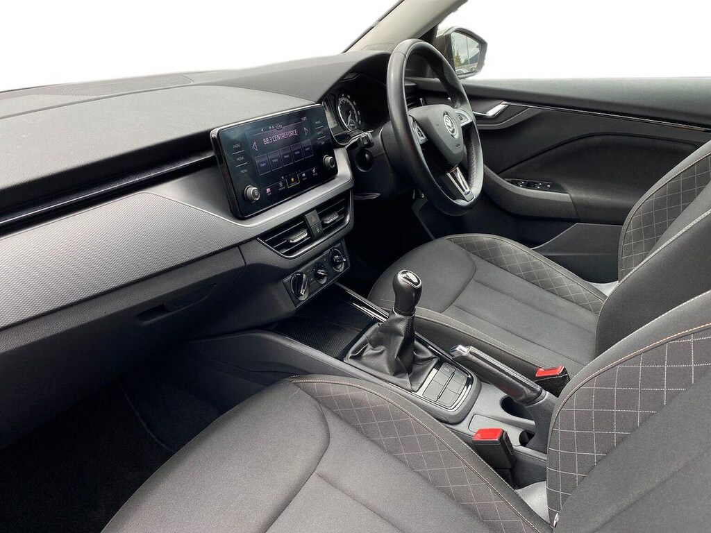 Skoda Kamiq 1.0 Se Tsi Dsg 114 Bhp White #7