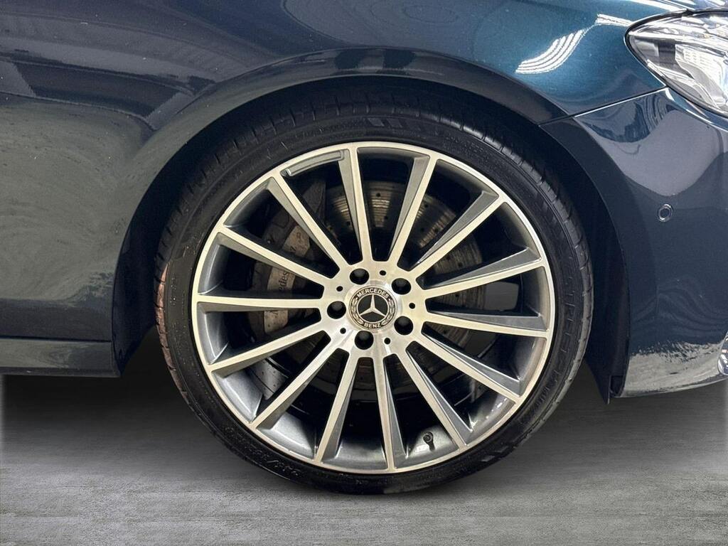 Mercedes-Benz E Class 3.0 E350d V6 Amg Line Premium Saloon NV16XMH Green #6