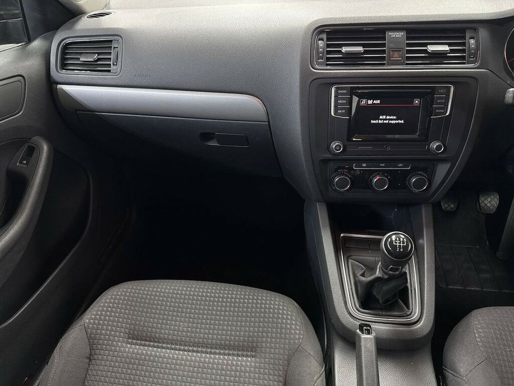 Volkswagen Jetta Se Tdi Bluemotion Technology Black #13