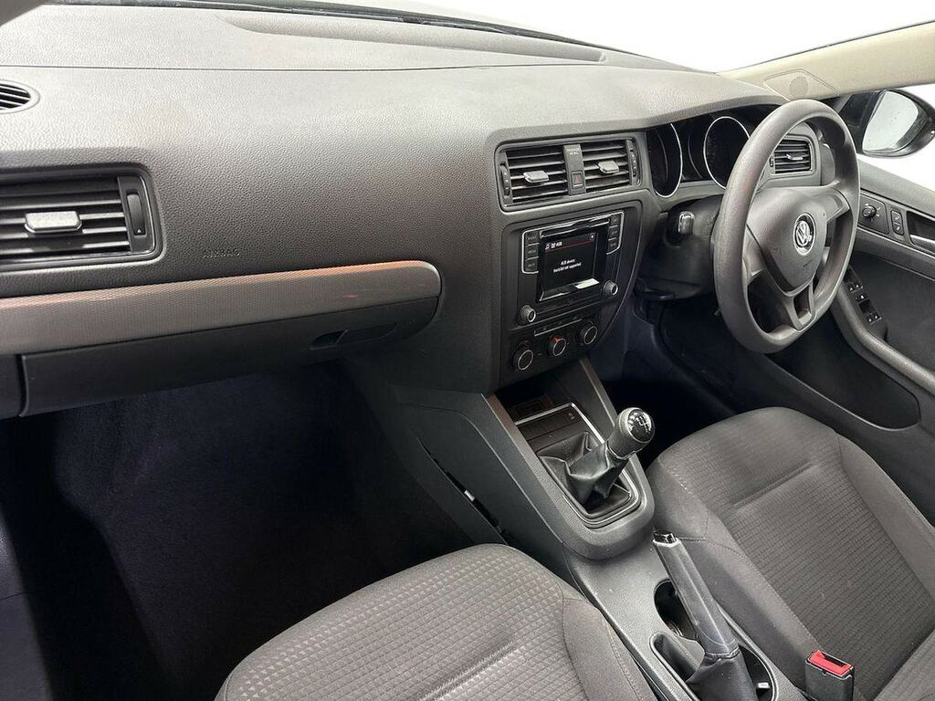 Volkswagen Jetta Se Tdi Bluemotion Technology Black #7