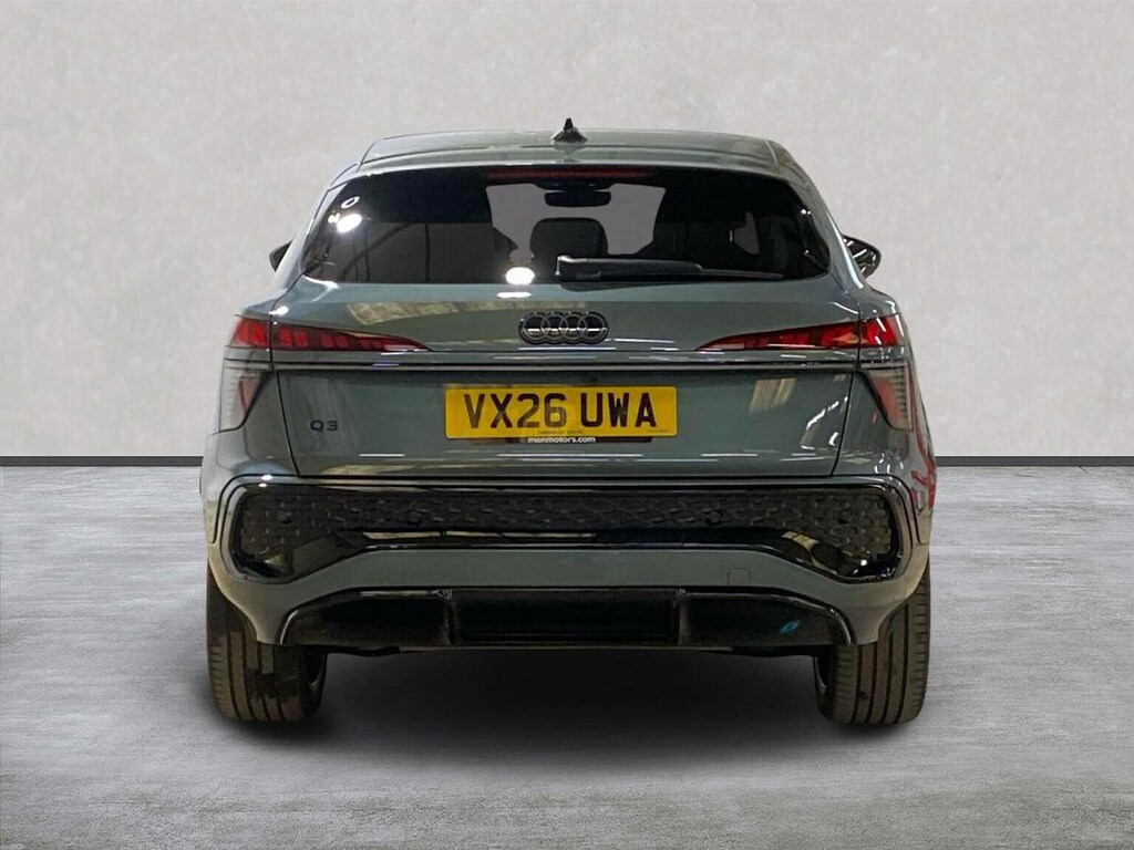 Audi Q3 1.5 E-hybrid Edition 1 Sportback Plug-i VX26UWA Green #4
