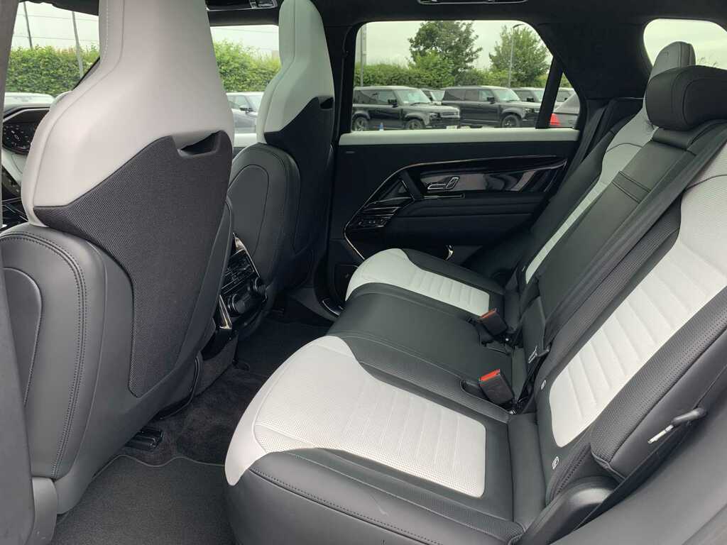 Land Rover Range Rover Sport 4.4 P635 V8 Sv AX75CZC  #3