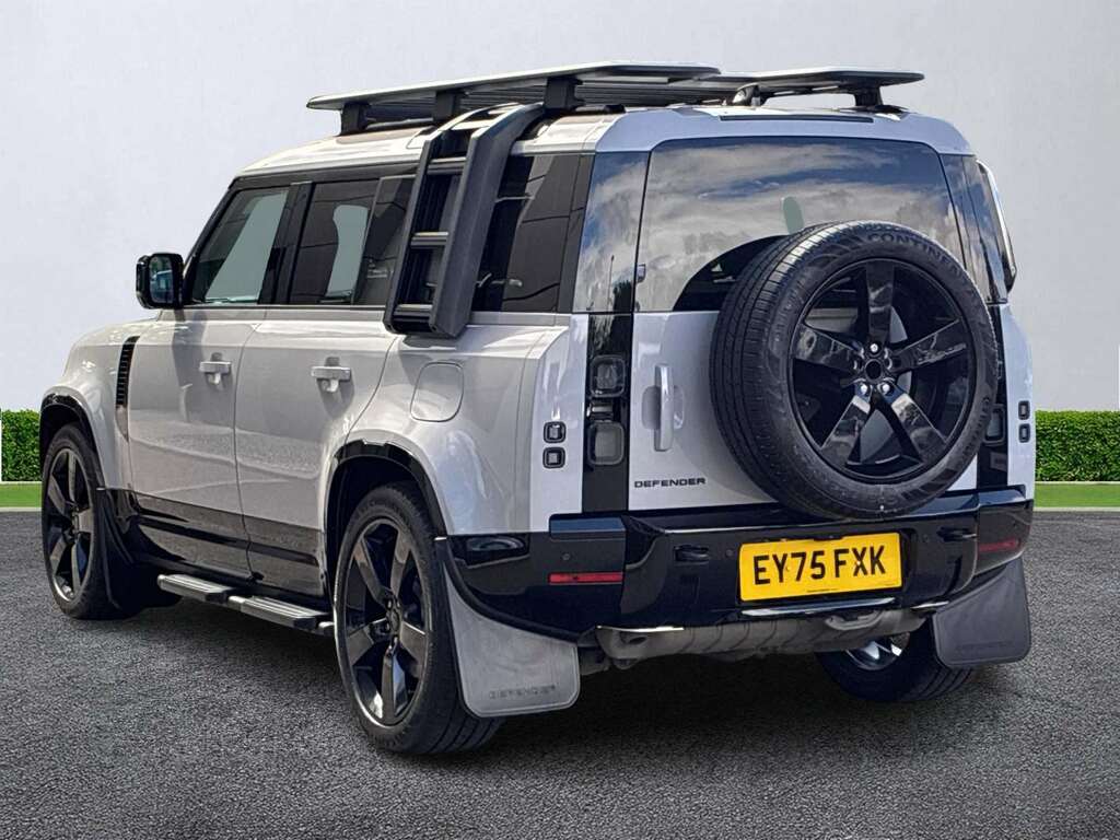 Land Rover Defender 110 2.0 P300e X-dynamic Hse 110 Grey #2