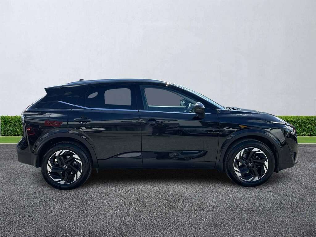 Nissan Qashqai 1.3 Dig-t Mh N-connecta DG75BEO Black #3