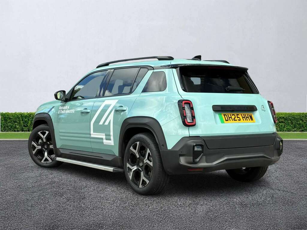Renault 4 E-Tech 110Kw Techno 52Kwh Comfort Range Green #2