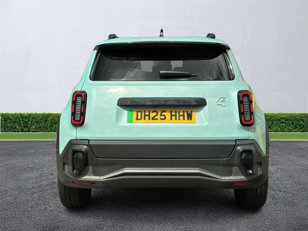 Renault 4 E-Tech 110Kw Techno 52Kwh Comfort Range Green #4