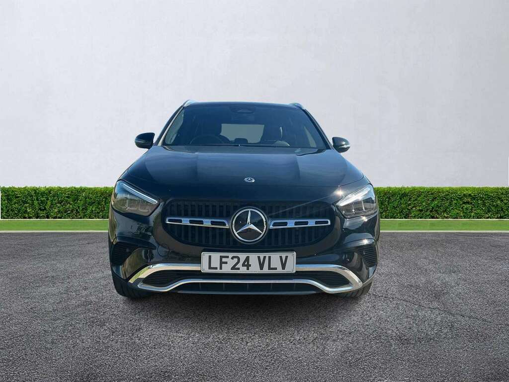 Mercedes-Benz GLA Class Gla 200 Sport Executive LF24VLV Black #2