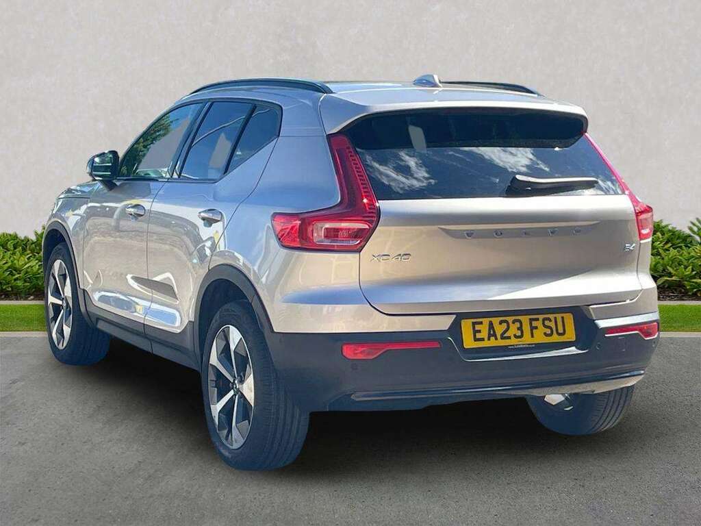Volvo XC40 2.0 B4p Ultimate Dark EA23FSU Gold #2