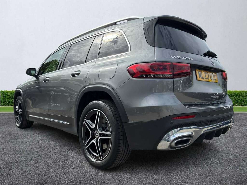 Mercedes-Benz GLB Class Glb 220D 4Matic Amg Line Premium 8G-tronic Grey #3