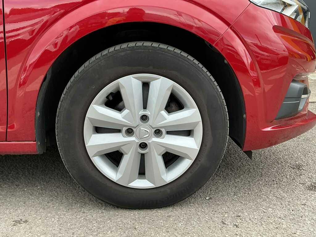 Dacia Sandero 1.0 Tce Comfort Red #6