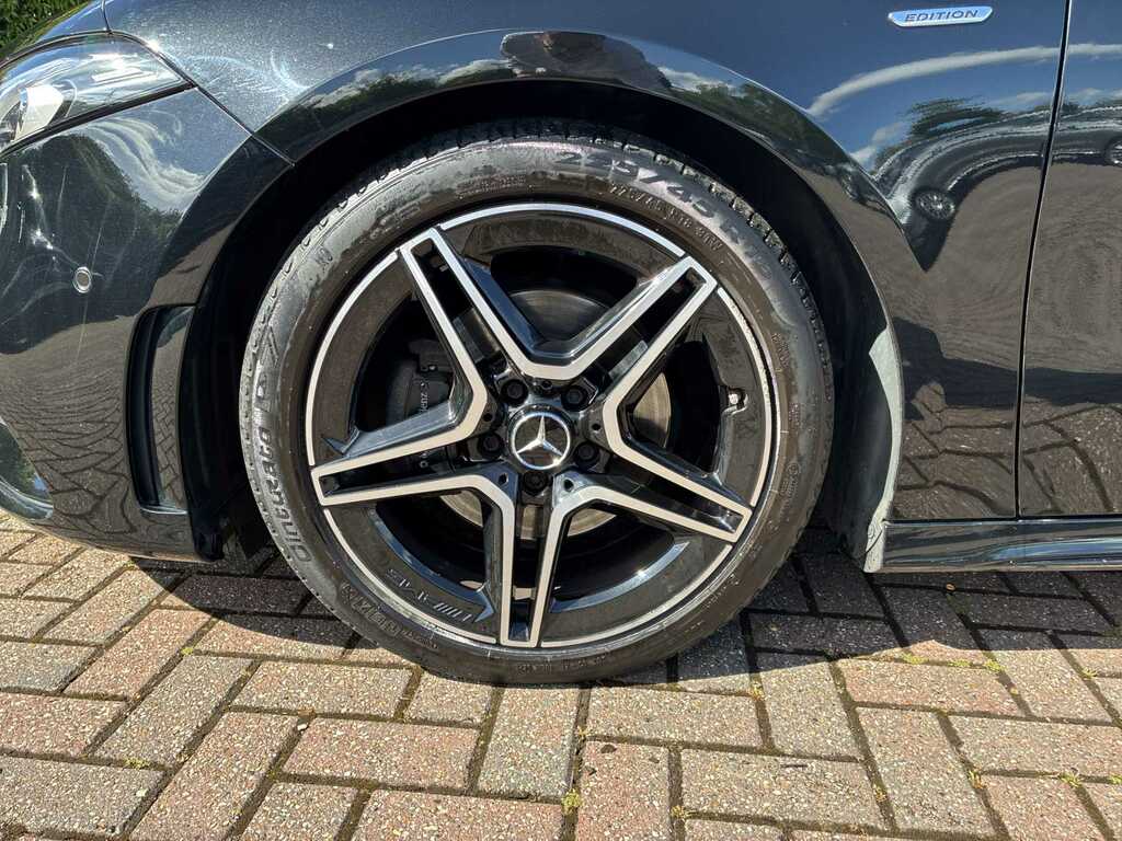 Mercedes-Benz A Class A200d Amg Line Premium Plus Edition Black #5
