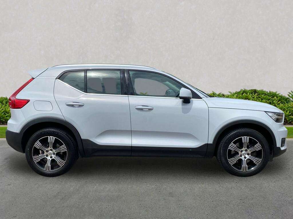 Volvo XC40 2.0 B4p Inscription Pro Awd YJ71XXH Silver #3