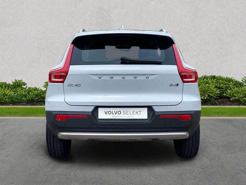 Volvo XC40 2.0 B4p Inscription Pro Awd YJ71XXH Silver #4
