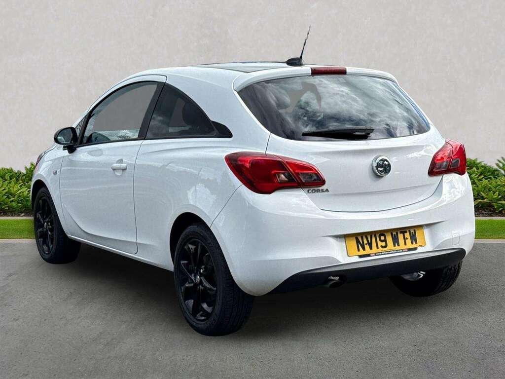 Vauxhall Corsa 1.4 75 Griffin White #2