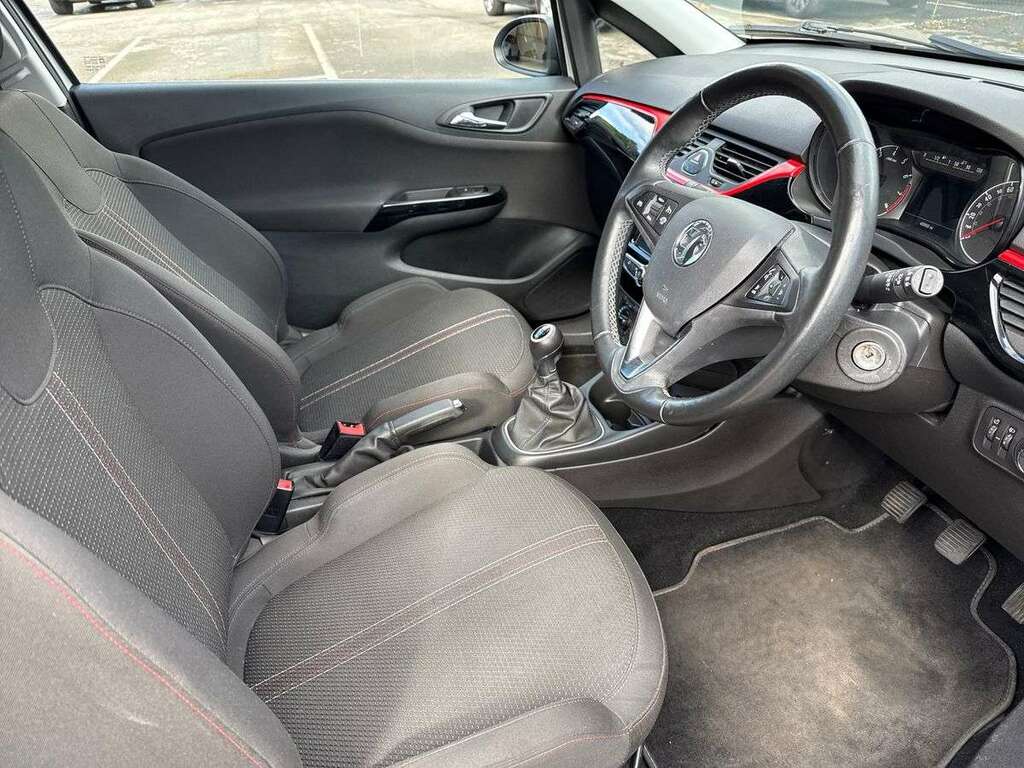 Vauxhall Corsa 1.4 75 Griffin White #21