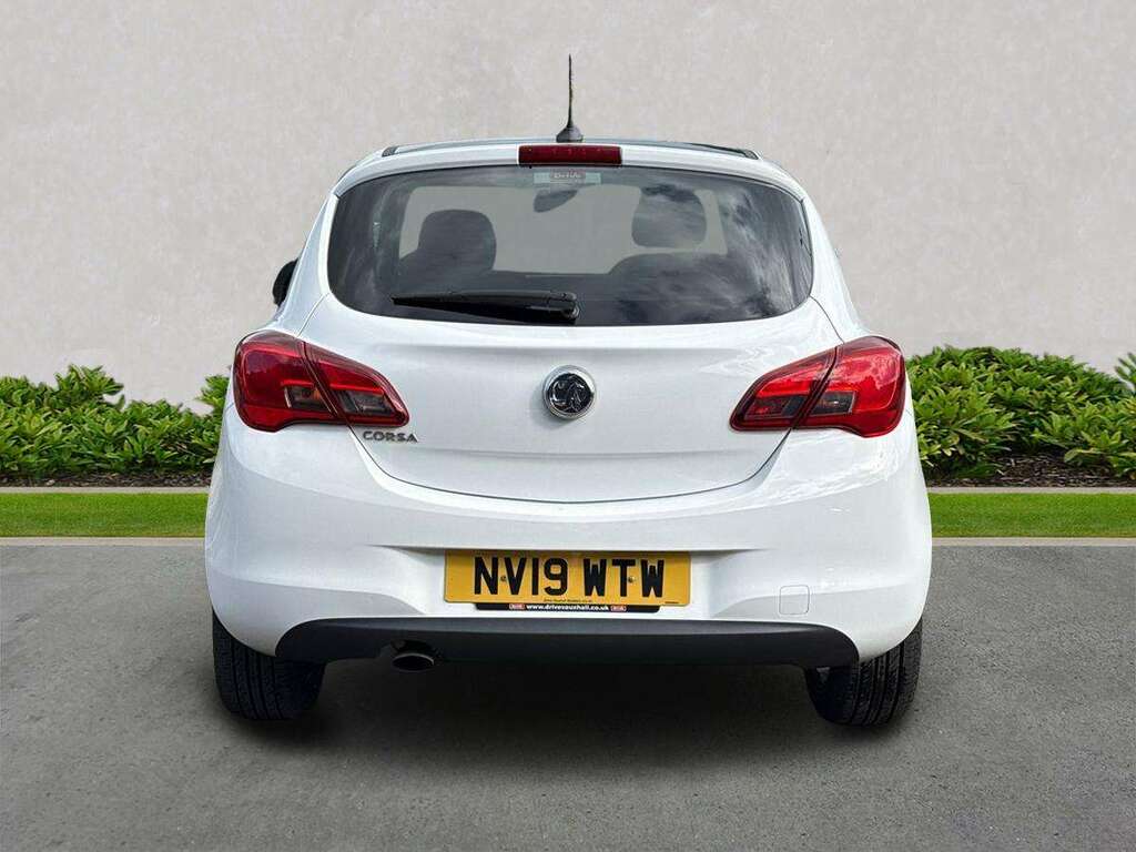 Vauxhall Corsa 1.4 75 Griffin White #4