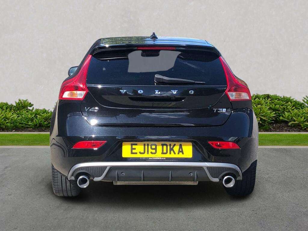 Volvo V40 T3 152 R Design Edition Black #4