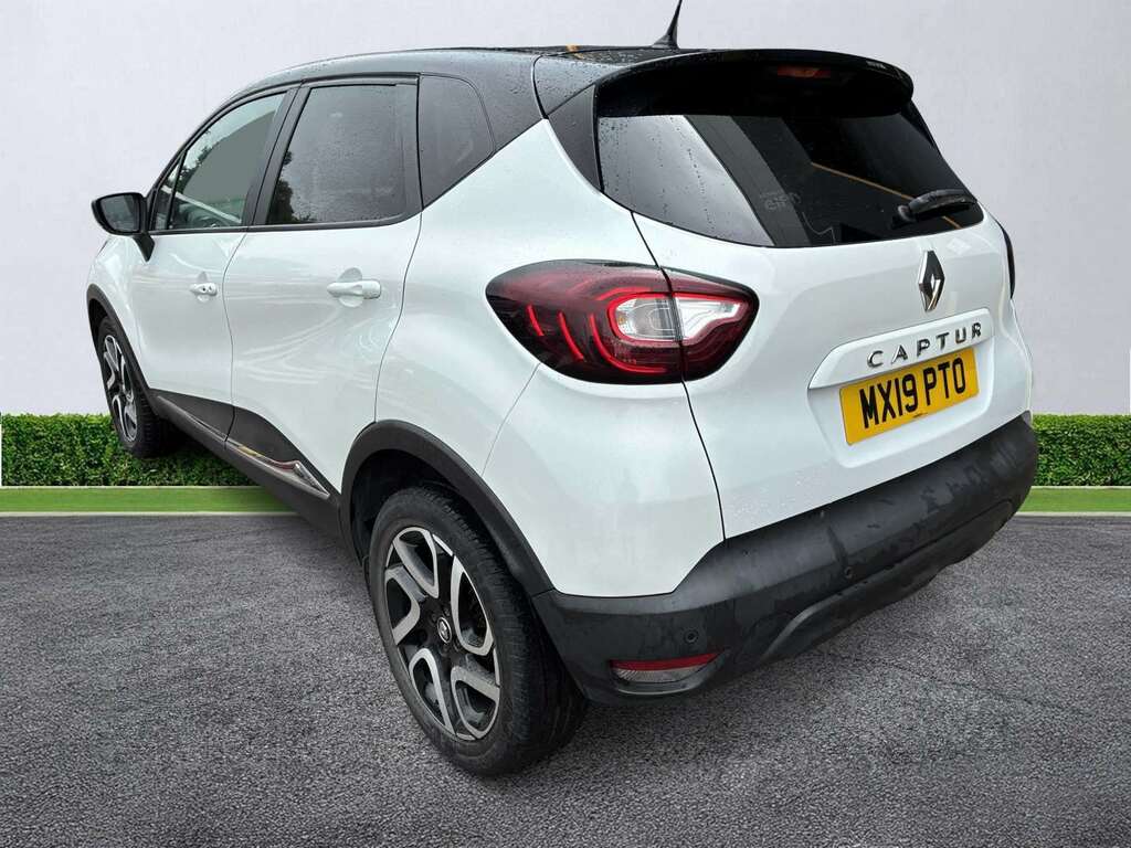 Renault Captur 0.9 Tce 90 Iconic MX19PTO White #2