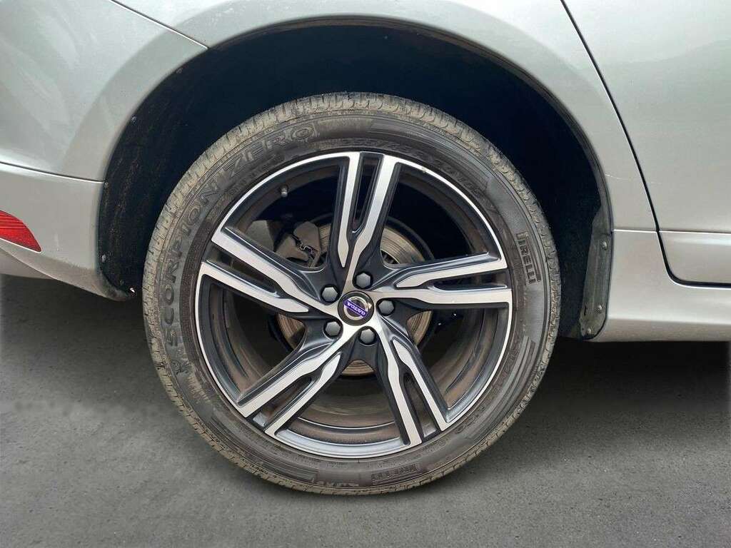 Volvo XC60 D5 220 R Design Lux Nav Awd Geartronic KJ17HZT Silver #6