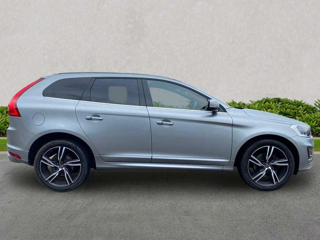 Volvo XC60 D5 220 R Design Lux Nav Awd Geartronic KJ17HZT Silver #3