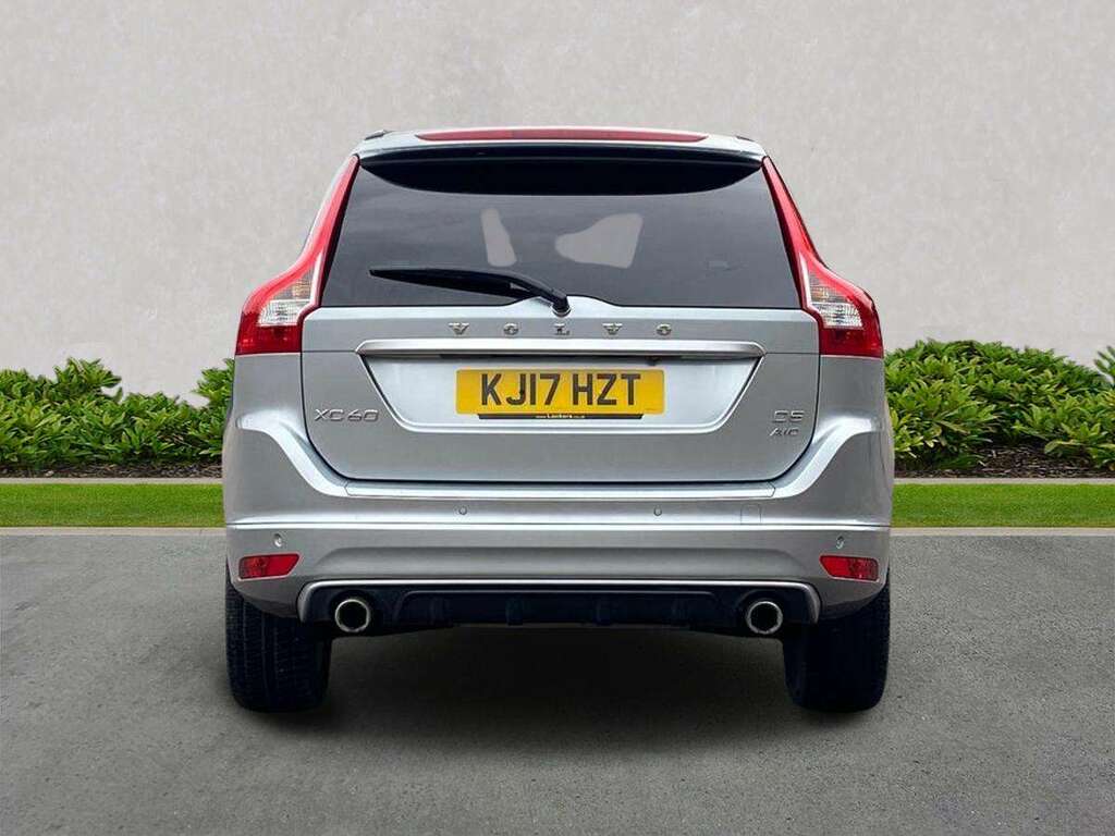 Volvo XC60 D5 220 R Design Lux Nav Awd Geartronic KJ17HZT Silver #4