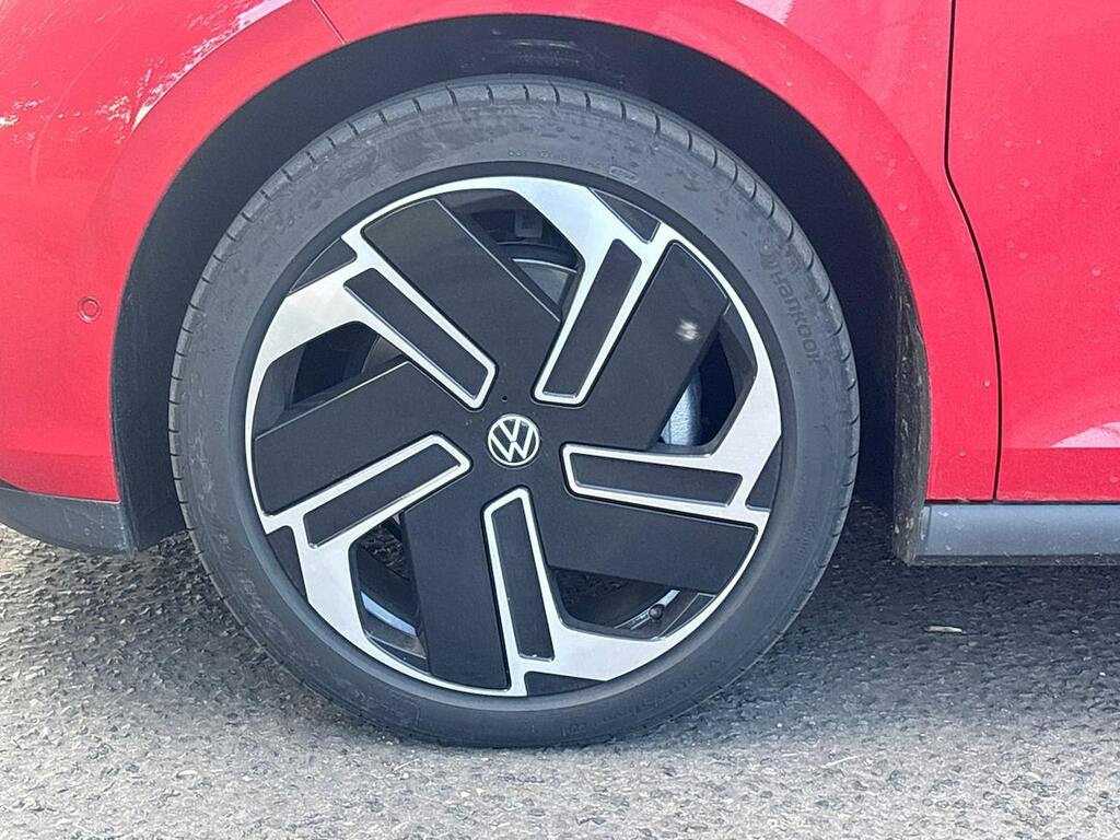 Volkswagen ID.Buzz Pro 79Kwh Gtx Mpv 4Motion Swb, Red #6