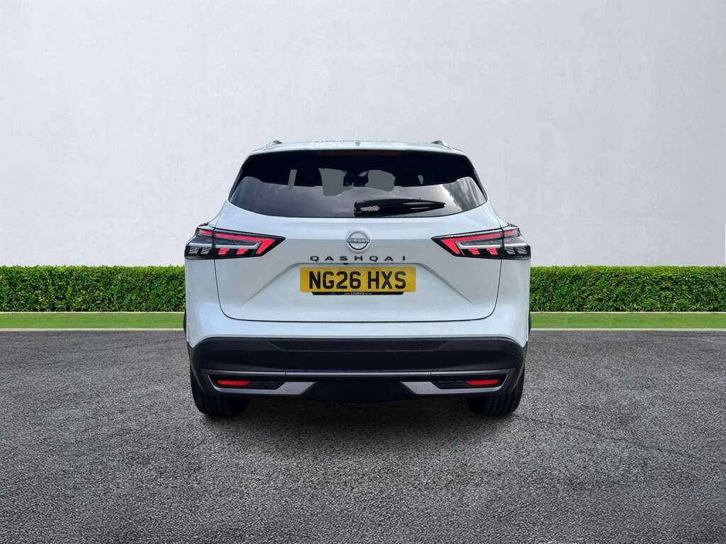 Nissan Qashqai 1.3 Dig-t Mh 158 Tekna NG26HXS #4