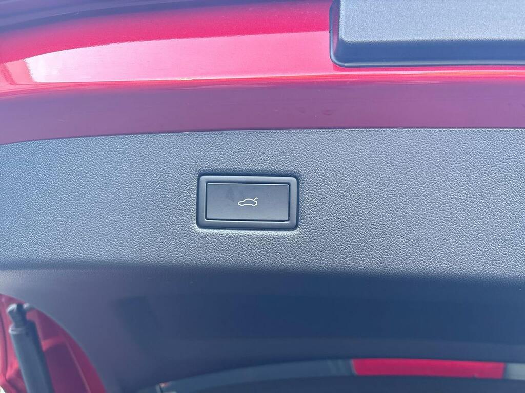 Ford Explorer Extended Range 77Kwh Premium #31