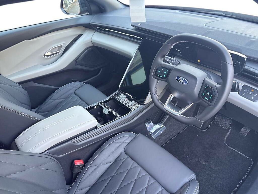 Ford Explorer Extended Range 77Kwh Premium #15