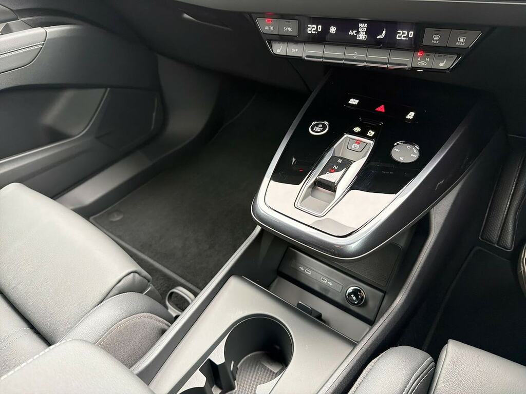 Audi Q4 E Tron Q4 Black Edition 45 E-tron 210,00 Kw #13