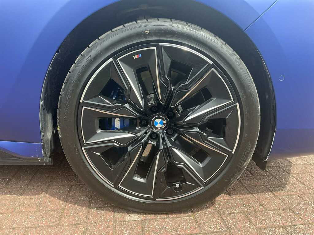 BMW i7 335Kw Edrive50 M Sport 105.7Kwh Blue #6