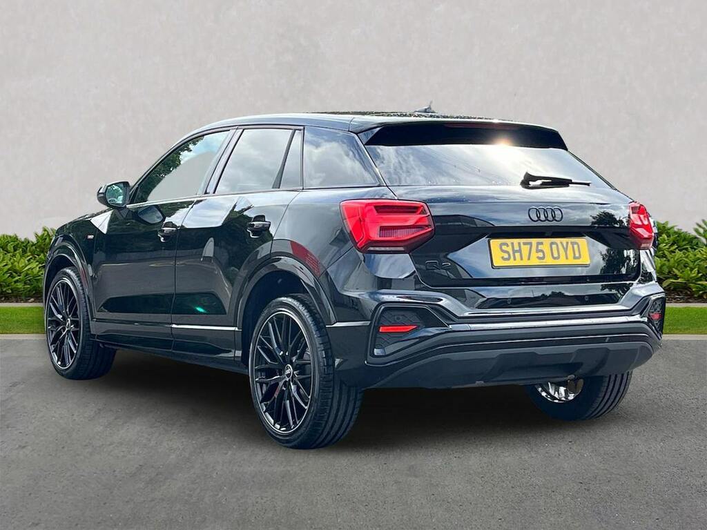 Audi Q2 35 Tfsi Black Edition S Tronic Tech Black #2